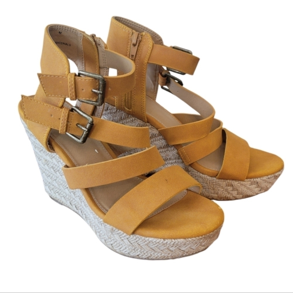 NWOT‎ Report Faux Suede Rope Wedge Sandals Size 7.5